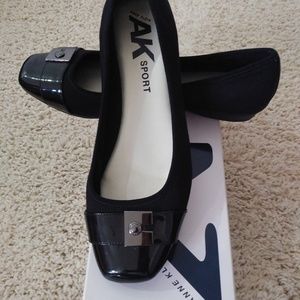 Anne Klein Black Flat Shoes